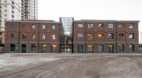 Warehouse Renovation, Factory Architecture, Renovation Architecture, Arch Architecture, Public Space Design, Building Layout, Concrete Architecture, Famous Architects, Adaptive Reuse