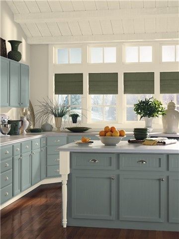 Benjamin Moore Kitchen, White Kitchen Paint, Kitchen Cabinets Color Combination, Kitchen Facelift, Living Room Wall Color, Room Wall Colors, Kitchen Design Color, Blue Kitchen Cabinets, Kitchen Counter Decor