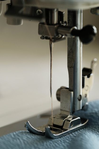 Free photo sewing machine working | Free Photo #Freepik #freephoto #sewing #needle #sewing-tools #tailor Sewing Photography, Fashion Still Life, Sewing Needle, Sewing Tools, Product Photography, Free Photo, Sewing Machine, Free Photos, Sewing Patterns