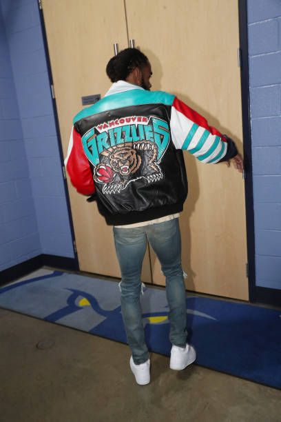 Hoody Outfits, Drip Clothing, Mike Conley, Vancouver Grizzlies, Nba Outfit, 90s Fashion Men, Black Men Fashion Casual, Dope Outfits For Guys, Artist Aesthetic