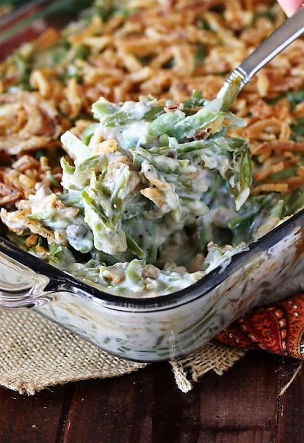 Best Green Bean Casserole, Green Bean Casserole Recipe, Classic Green Bean Casserole, Green Bean Casserole Easy, Thanksgiving Vegetables, Best Thanksgiving Side Dishes, Canned Soup, Greenbean Casserole Recipe, Green Bean Recipes