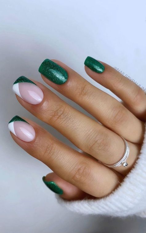 40+ Trendy Ways To Wear Green Nail Designs : Shimmery Green & French Tips Pretty Fingernails, Gelový Lak, Random Decor, Green Nail Designs, Heart Nail, Nagel Tips, Casual Nails, Her Nails, Cute Gel Nails