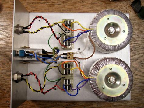 Diy Audio Projects, Valve Amplifier, Diy Amplifier, Diy Guitar, Guitar Amps, Electronics Basics, Electronic Schematics, Audio Amplifiers, Electronic Circuit Projects