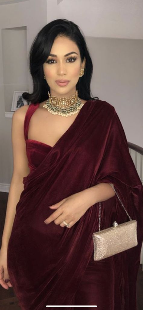 Deep Maroon Saree, Dark Color Sarees Party Wear, Maroon Saree Makeup Look, Maroon Saree For Farewell, Classy Saree Look For Wedding, Velvet Saree Look For Wedding, Cherry Red Saree Farewell, Wine Red Saree For Farewell, Maroon Suit Women Indian