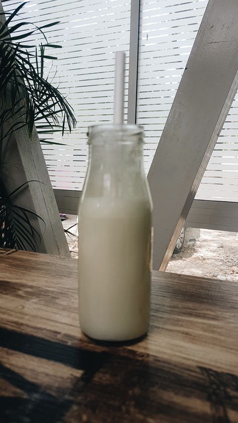 #milkshake #vanilla #vanillamilkshake #aesthetic #aesthetics #randomaesthetics #cafeaesthetics Vanilla Milkshake Aesthetic, Milkshake Aesthetic, Devney Perry, Vanilla Milkshake, Milkshakes, Glass Of Milk, Food Lover, Palace, Vanilla