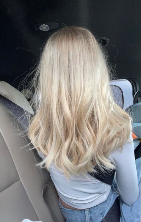 One Length Blonde Hair, Butter Blonde Medium Length Hair, Medium Bleach Blonde Hair, Blonde Hair With Scandinavian Hairline, Scandinavian Blonde Highlights, Pale With Blonde Hair, Creamy White Blonde Hair, Light Vanilla Blonde Hair, Bright Butter Blonde Hair