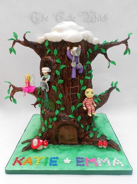 The Faraway Tree Birthday Cake Magic Faraway Tree Party, Treehouse Cake, Tree Birthday Cake, The Faraway Tree, Magic Faraway Tree, The Magic Faraway Tree, Witch Cake, Fairy Birthday Cake, School Display