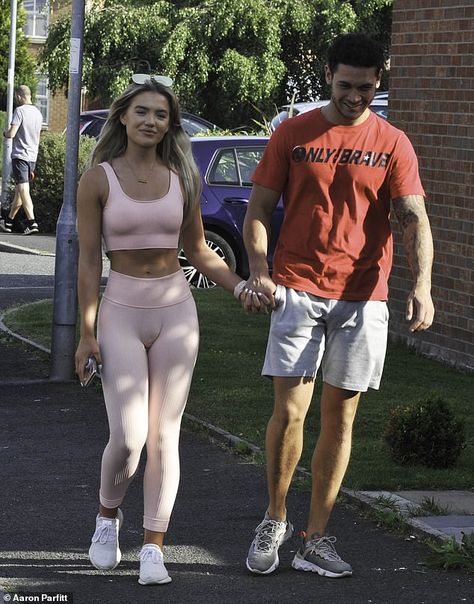 Love Island All Stars Outfits, Callum Jones Love Island, Callum Jones, Love Island All Stars, Maura Higgins Love Island, Rob And Leah Love Island Season 6, Love Island Couples, Walk Together, Hold Hands