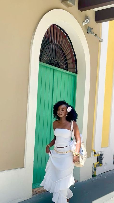 Mediterranean Outfits Aesthetic, Mediterranean Dress Code, Bohemian White Outfit, Island Clothes Aesthetic, Vacations Outfits Black Women, Black Woman Vacation Aesthetic, Black Women On Vacation Outfits, Flowy Skirt Outfit Black Women, Summer Outfit Sandals