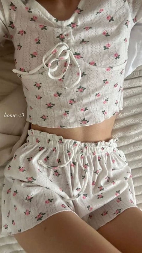 coquette aesthetic outfit: vintage floral pajama set Pajamas Aesthetic, Pijamas Women, Spring 23, Pajama Fashion, Cute Sleepwear, Cute Pajama Sets, Pajama Outfits, Cute Pajamas, Chuck Norris