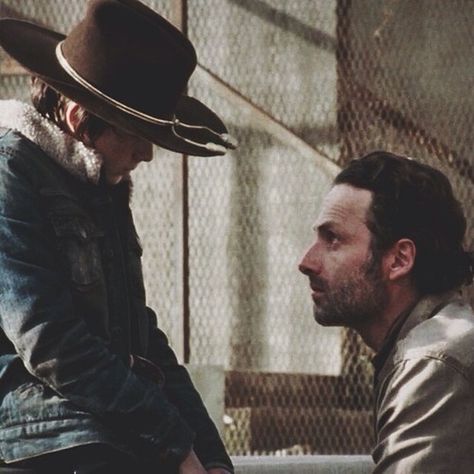 Rick Grimes And Carl, Carl And Rick Grimes, Rick And Carl Grimes, Carl And Rick, Twd Rick, Grimes Family, Twd Aesthetic, Rick And Carl, Judith Grimes