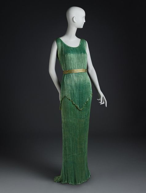 c. 1935 Fortuny Dress, Dress And Belt, Mariano Fortuny, Philadelphia Museum Of Art, Floral Gown, 1930s Fashion, 1920s Fashion, Historical Fashion, Mode Inspiration