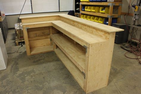 DIY: How to Build a Durable Home Bar - Building Strong Diy Home Bar Plans, Build A Bar Diy, Diy Bar Plans, Diy Basement Bar, Bar Plans Diy, Build Your Own Bar, Building A Home Bar, Home Bar Plans, Basement Bar Plans