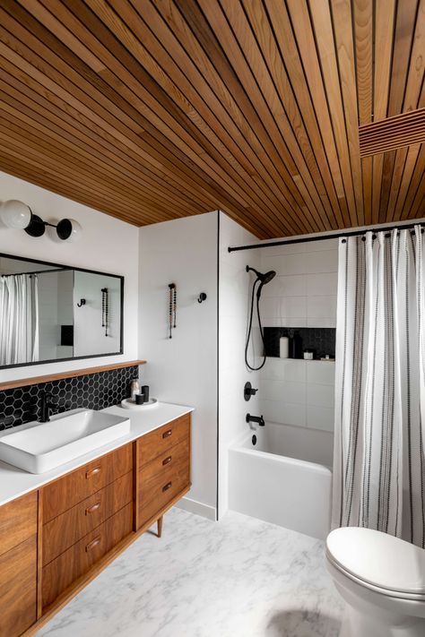 Cedar Spa Bathroom, Bathroom With Wooden Ceiling, Wood Shower Ceiling Ideas, Cedar In Bathroom, Wooden Bathroom Ceiling, Teak Ceiling Bathroom, Teak Shower Ceiling, Bathroom Cedar Ceiling, Wood Ceiling Bathroom Small Spaces