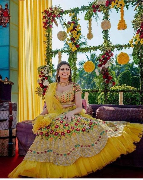 Pengantin India, Yellow Lehenga, Designer Lehengas, Bridal Lehenga Collection, Bridal Studio, Designer Bridal Lehenga, Net Lehenga, Indian Wedding Wear, Lehenga Collection