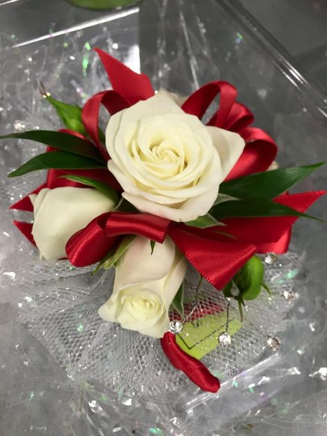 Corsages For Prom, Red Corsages, Corsage Wristlet, Wristlet Corsage, Prom Flowers Corsage, Christmas Wedding Flowers, White Corsage, Prom Corsage And Boutonniere, Homecoming Corsage