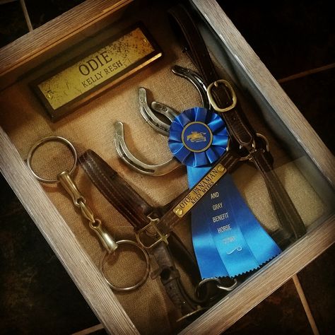 Mini Horse Barn, Horse Shadow Box, Diy Horse Toys, Horse Remembrance, Horse Memory, Horse Room Decor, Personalized Horse Gifts, Diy Horse Barn, Horse Room