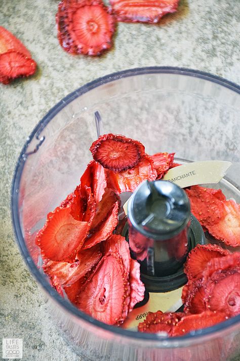 How To Preserve Strawberries, Preserve Strawberries, Strawberry Pancakes Recipe, Gf Pancakes, Dehydrated Strawberries, Berry Waffles, Pancake Mix Recipe, Berry Pancakes, Blueberry Waffles