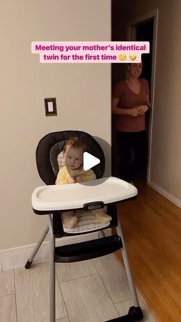 🎥 The Humorous Clip 🎬 on Instagram: "What’s going on here 🤔 😂 #twins #sisters #baby #comedy #laughs #jokes #family #double #identicaltwins #sister #humor #humour" Generation X Humor, Crazy Family Humor, Sister Humor, Baby Humour, Sister Jokes, Twins Sisters, Twin Humor, Crazy Sister, Comedy Clips