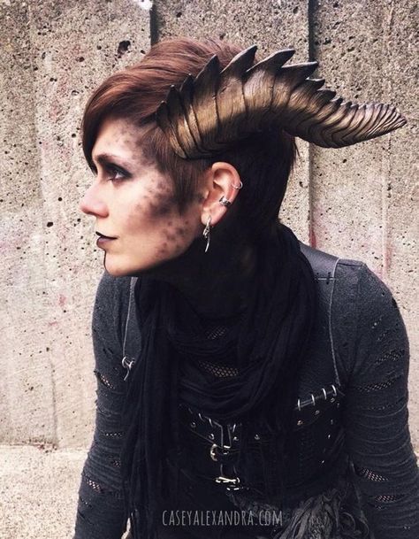 Costume Horns, Dragon Cosplay, Cosplay Horns, Halloweenský Makeup, Dragon Horns, Headpiece Diy, Dragon Costume, Ange Demon, Cosplay Diy