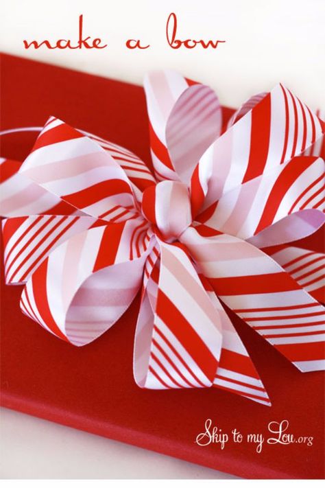 Creative Bows For Packages - Simple Ribbon Bow - Make DIY Bows for Christmas Presents and Holiday Gifts - Cute and Easy Ideas for Making Your Own Bows and Ribbons - Step by Step Tutorials and Instructions for Tying A Bow - Cheap and Crafty Gift Wrapping Ideas on A Budget http://diyjoy.com/diy-bows-gifts-packages Bows For Presents, Deco Table Noel, Making Bows, Christmas Wrap, Bow Ideas, Diy Bows, Creative Gift Wrapping, Bow Tutorial, Bow Making