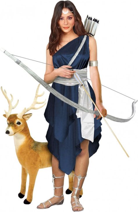 Artemis is the Greek goddess of the wilderness, mistress of the moon, and patron of untrammeled womanhood. Artemis Costume, Artemis Greek Goddess, Goddess Halloween Costume, Diy Fantasia, Goddess Halloween, Toddler Boy Halloween Costumes, Artemis Goddess, Kostuum Halloween, Parade Dress