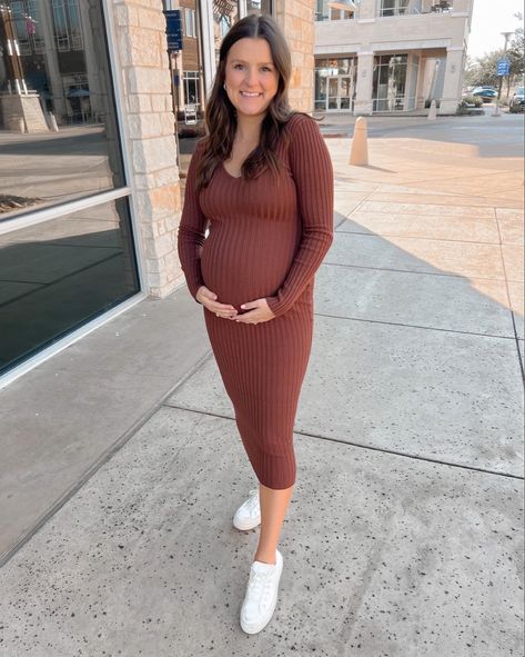 Bodycon Dress Pregnant Outfit, Going Out Maternity Outfit, Maternity Bodycon Dress Outfits, Ribbed Dress Outfit, Fall Maternity Dress, Midi Maternity Dress, Pregnant Life, Knitted Dress Outfit, Maternity Bodycon Dress