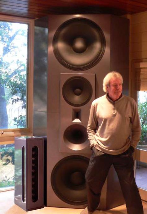 Man-size speakers from Lenard Audio - CNET Diy Hifi, Pro Audio Speakers, Audiophile Listening Room, Hifi Audiophile, High End Speakers, Valve Amplifier, Big Speakers, Audiophile Speakers, Speaker Amplifier