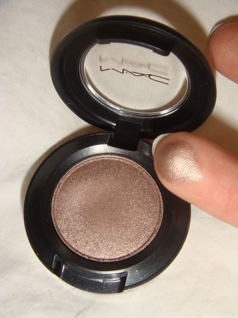 20 Under $20: The Best Cheap Makeup Products – SOCIETY19 Mac Satin Taupe, Best Cheap Makeup, Taupe Eyeshadow, Makeup Favorites, Beauty Make-up, Cheap Makeup, Makeup Tricks, Mac Eyeshadow, Makeup Obsession