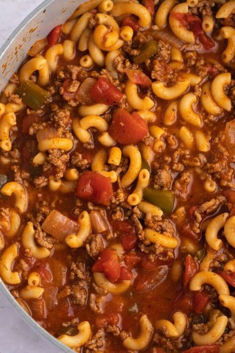 American Ghoulish, Goulash Recipes Easy Ground Beef, Gulosh Recipe, Pasta Puns, Best Goulash Recipes, Easy Goulash Recipes, Beef Skillet, Rotel Dip, Hungarian Goulash