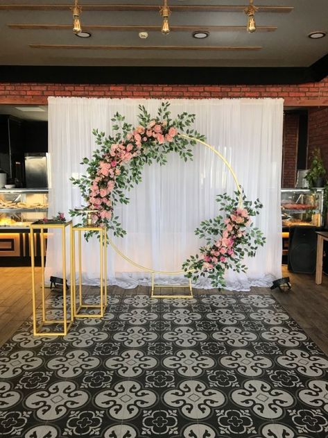 Decoration Simple Engagement Decorations At Home, Simple Backdrop Decorations, Decorating Ideas Wedding, Wedding Decoration Idea, Wedding Decorating Ideas, Engagement Stage Decoration, حفل توديع العزوبية, Decoration Buffet, Reception Stage Decor