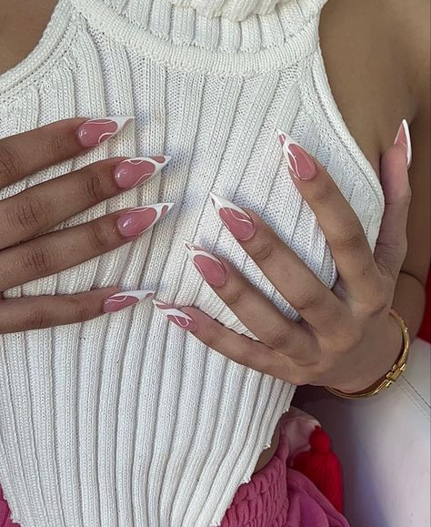 French Tip On Stiletto Nails, White French Tip Stiletto Nails, Short Stiletto French Tip Nails, French Tips Stiletto Nails, Baddie French Tip Nails, Stiletto French Tips, French Stiletto Nails Design, Georgia Nails, Stiletto Nails White