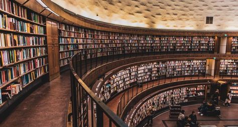 How many have you seen or have you added to your bucket list? libraries | world's biggest libraries | awesome libraries Spacex Dragon, Books And Coffee, Library Boards, Most Popular Books, Victorian Mansions, Little Library, Banned Books, Popular Books, Sydney Harbour Bridge