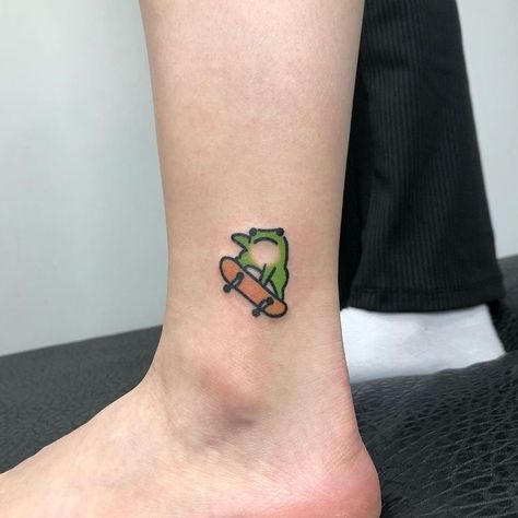 Skateboard Tattoo, Designs Quotes, Sharpie Tattoos, Frog Tattoos, More Tattoo, Cute Little Tattoos, Cute Tiny Tattoos, Turtle Tattoo, Weird Tattoos