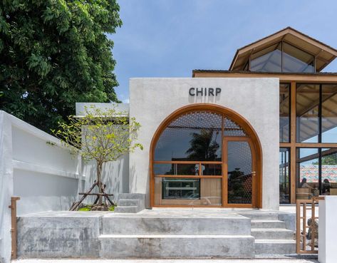 A small cafe with facade that features an arched window detail, and an interior with gradient tiles. Large Arch Window, Anatomy Architecture, Taco Casa, Cafe Exterior, Arch Window, Retail Facade, Factory Architecture, Wood Facade, Shop Facade