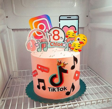 Tiktok Cake Design Ideas, Tiktok Cake Ideas, Tiktok Cake Design, Tiktok Cake, Cake Design Ideas, Cake Ideas, Cake Designs, Tik Tok, Design Ideas