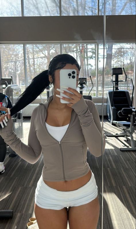 777 Gym Crush, Mode Hipster, Cute Gym Outfits, Gym Outfits, Fitness Inspiration Body, Cute Everyday Outfits, Baddie Outfits Casual, Cute Simple Outfits, Moda Fitness