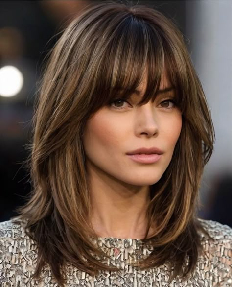 Haircuts For Medium Length Hair, Layered Haircuts For Medium Hair, Haircuts For Medium Hair, Long Hair With Bangs, Medium Length Hair Cuts, Layered Haircuts, Hair Today, Great Hair, Layered Hair