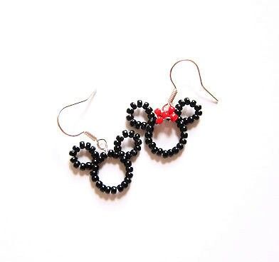 Love Anting Manik, Mickey Earrings, Selling Handmade Items, Motifs Perler, Beaded Jewlery, Mickey And Minnie Mouse, Ear Earrings, Minnie Mouse Ears, Earrings Beaded