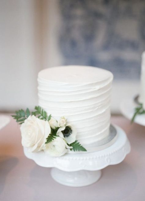 Simple Elegant Wedding Cake, Rings Simple Everyday, Colorful Wedding Cakes, Green Wedding Cake, Summer Wedding Cakes, Wedding Cake Pictures, Simple Elegant Wedding, Wedding Cakes Blue, Simple Wedding Cake