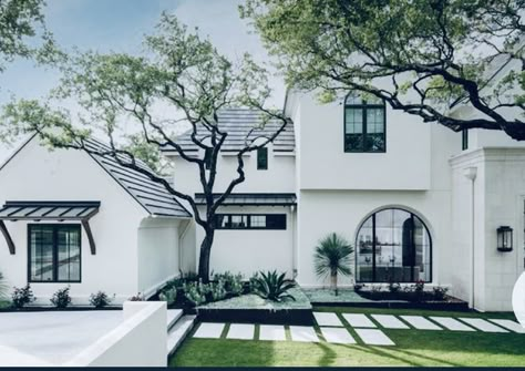 White Stone House Exterior Mediterranean, Metal Roof Mediterranean, Mediteranian Modern House, Front Driveway Landscaping Entrance, Landscape Mediterranean Style, Modern Mediterranean House Plans, Mediterranean Houses Exterior, Mediteranian Homes Exterior, French Mediterranean Home Exterior