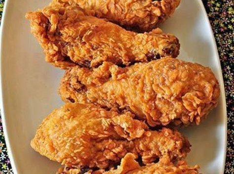 Popeye's Spicy Chicken Recipe Popeyes Spicy Chicken Recipe, Kentucky Fried Chicken, Popeyes Chicken, Spicy Fried Chicken, Spicy Chicken Recipes, Cooking Challenge, Crispy Fried Chicken, Fried Chicken Recipes, Fried Food