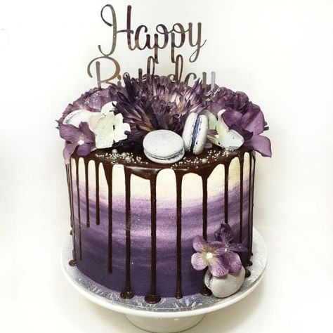 Ombre Cake Ideas Birthday, Black And Purple Cake Ideas, Purple And Black Cake, Minecraft Torte, Purple Ombre Cake, Black And Gold Birthday Cake, Bolo Drip Cake, Purple Velvet Cakes, Specialty Desserts