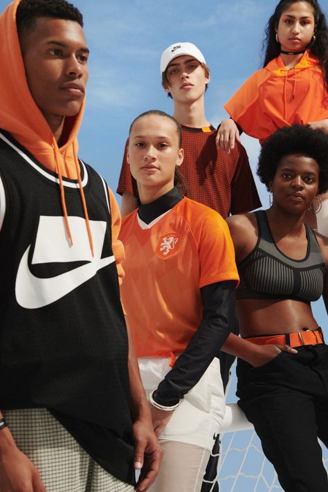 Nike Womens campaign for Womens World Cup 2019 (Nike) Nike Jersey Outfit, Nike Ad Campaign, Nike Editorial, Nike Photoshoot, Sport Campaign, Nike Campaign, Jersey Outfits, Womens World Cup, Athletic Director