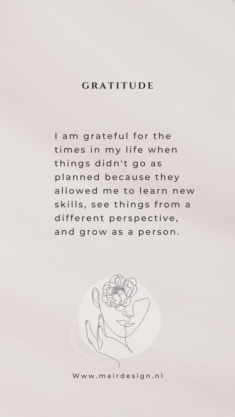 Daily gratitude affirmation to attract more goodness. No what the day throws your way, starting it with gratitude can set the tone for a positive and productive day. By taking a few minutes to think about all of the things you're grateful for, you'll be surprised at how much better you'll feel. And who knows, you might even end up being happier and more content than you were before. So why not give it a try and see for yourself how great it can make you feel! So Much To Be Grateful For Quotes, What Are You Grateful For, Greatful Quotes Gratitude, Gratitude Affirmations Be Grateful, Abundance Is A Mindset, Grateful For It All, Wellbeing Quotes, Ig Quotes, Morning Gratitude