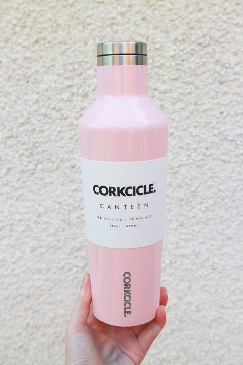 corkcicle canteen review Hand Luggage Packing, Glossier Pink Pouch, Personal Item Bag, Corkcicle Canteen, Travel Document Holder, Luggage Packing, Shopping Aesthetic, My Why, Pink Pouch