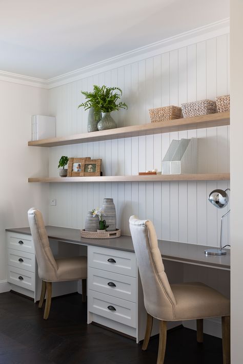 Fairhaven 42, McCarthy Homes display located at 350 Oxley Road, Sherwood 4075 QLD Hampton Style Home, Tiny Home Office, Basement Office, Office Nook, Study Nook, غرفة ملابس, Built In Desk, Home Office Space, Study Office