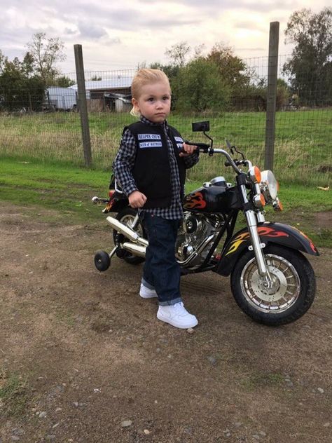 Sons Of Anarchy Halloween Costume, Sons Of Anarchy Costume, Aaliyah Costume, Halloween Costumes 2022, Cool Kids Clothes, Jax Teller, Toddler Halloween Costumes, Halloween This Year, Toddler Costumes