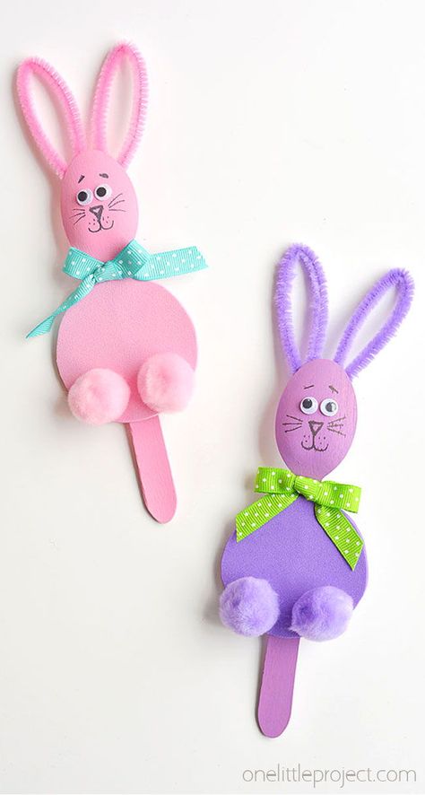 These wooden spoon bunnies are such a fun Easter craft idea! They’re easy to put together and make fun little puppets for the kids to play with! It’s so easy to make fun Easter characters using wooden spoons. You can even use the spoons to make Easter eggs — Who would have thought!?! Easter Characters, Easter Crafts For Toddlers, Easter Arts And Crafts, Fun Easter Crafts, Spoon Crafts, Pink Crafts, Pipe Cleaner Crafts, Easy Easter Crafts, Easter Bunny Crafts