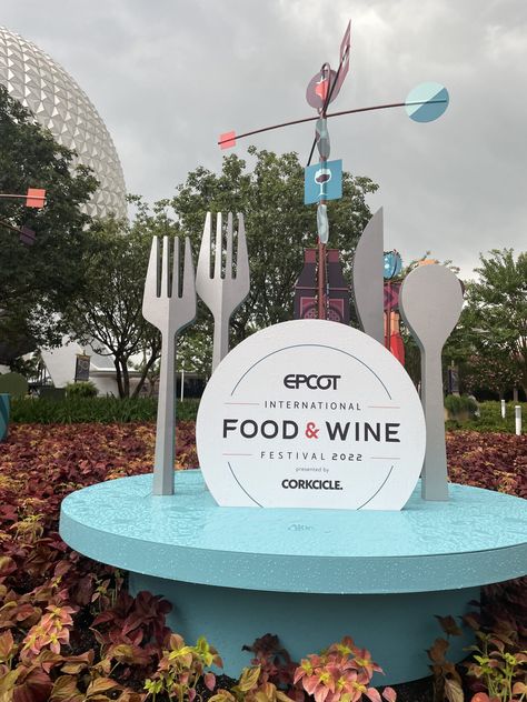 Food Fest Decoration Ideas, Wine Festival Decorations, Festival Design Decoration, Food Festival Design, Disney Food And Wine Festival, Food Festivals Event, Festival Names, Table Signage, Food Event